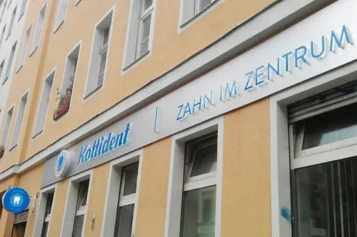 Außenansicht der Kottident Zahnarztpraxis